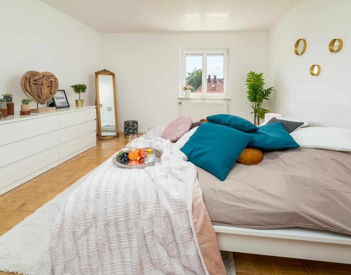 Eg Links-Wunderschoene 70M Grosse 2-Zimmer City Wohnung Naehe Salzburg Freilassing Luaran gambar