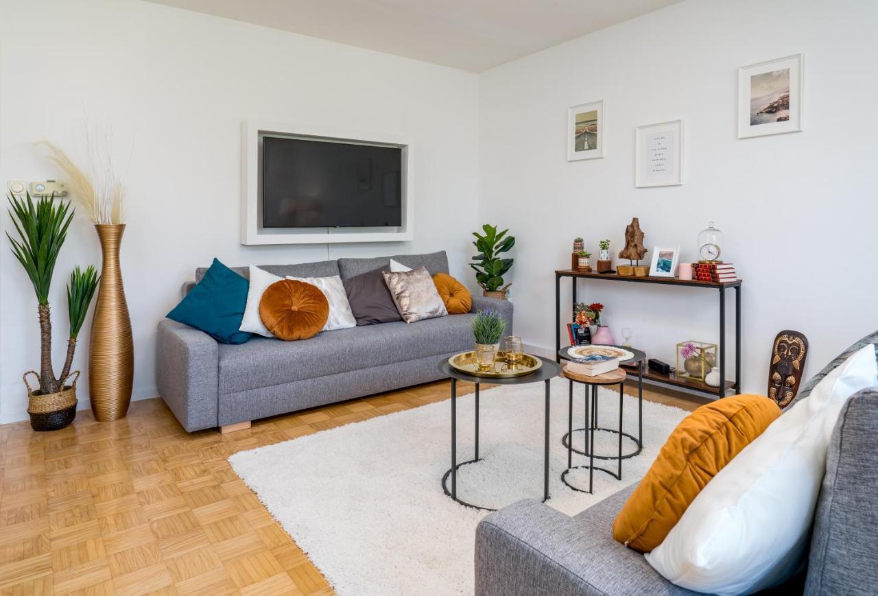 Eg Links-Wunderschoene 70M Grosse 2-Zimmer City Wohnung Naehe Salzburg Freilassing Luaran gambar